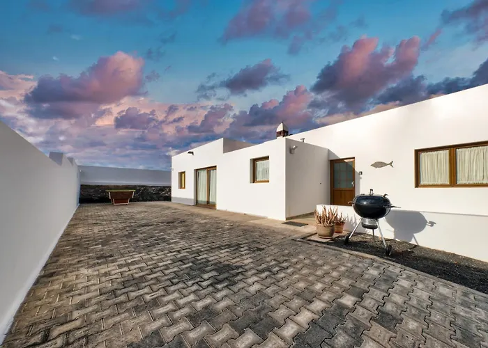 Semesterbostad Casa Iria - Private Pool And Bbq By Lanzarote